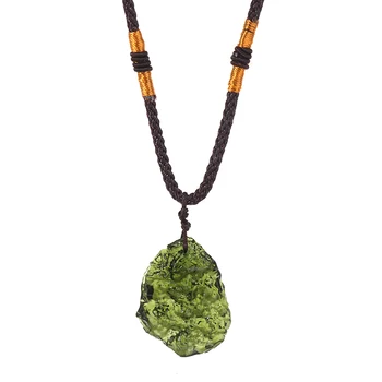 Prírodné Crystal Green Gem Moldavite Meteorit Vplyv Sklo Náhrdelník Prívesok Pre Fengshui Domova Darček Prívesok