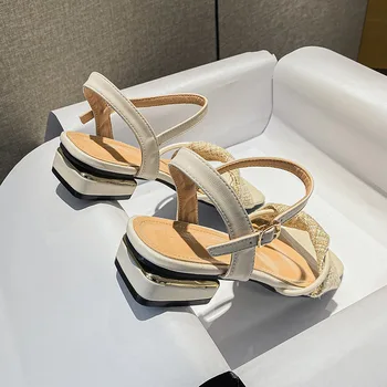 2021 nové letné byt podpätky štvorcové prst strappy sandále kórejský bežné módny návrhár veľké veľkosť 41-43 dámske topánky