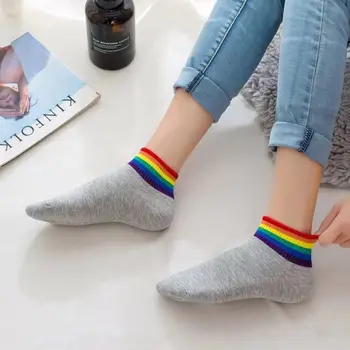 Móda Ponožky Bavlna Rainbow Pruhy Vianočný Darček Klasické Teplé Bežné Príliv Harajuku Zábavné, Roztomilé Kórejský Pop Ponožky Pre Ženy