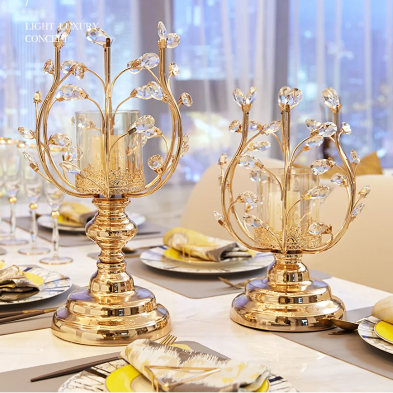 Európske ľahké luxusné retro kovový svietnik dekorácie stola romantickú večeru pri sviečkach domáce dekorácie svietniky