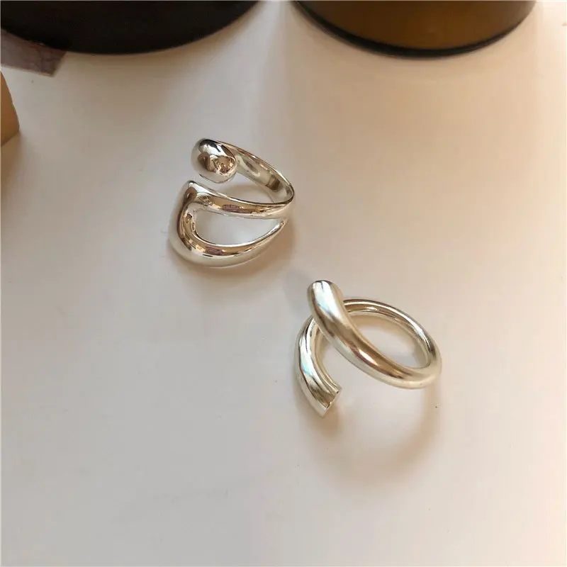 Nastaviteľné Prstene Pre Ženy Vysoký Zmysel Prekvapené Duté Hladké Trend Nepravidelný Krivky Otvorenie Krúžku Elegantné Ručne Vyrábané Šperky Darček 2020