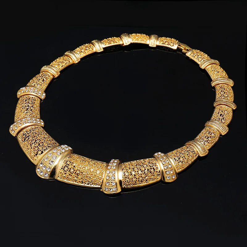 Sexy Módne Milosť Zlato Farebné Šperky Set Značky Nigérijský Svadobné Žena Príslušenstvo Šperky Set Saudskej Vyhlásenie Šperky Set
